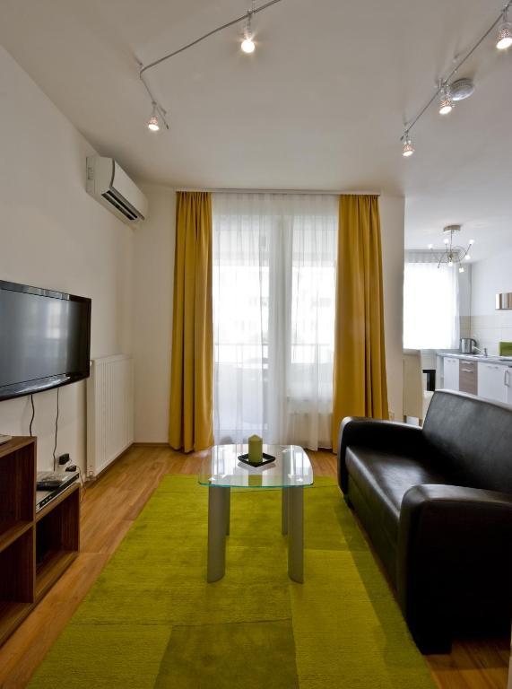 Corvin Lux Aparthotel Budapest Room photo