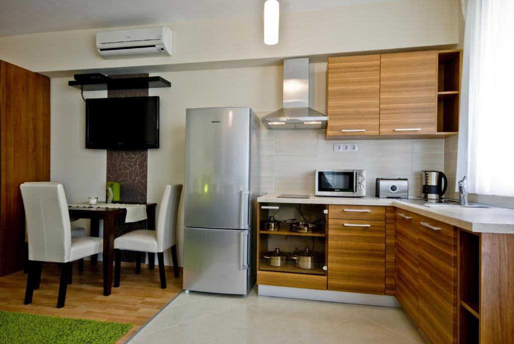 Corvin Lux Aparthotel Budapest Exterior photo